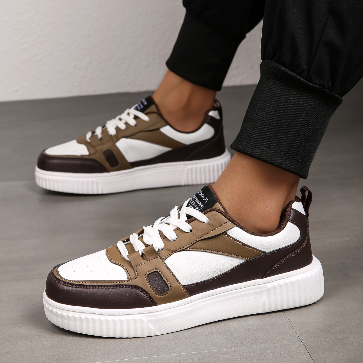 Bellagio Tenis de Cuero